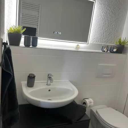 Juna Mit Tg Stellplatz Appartement