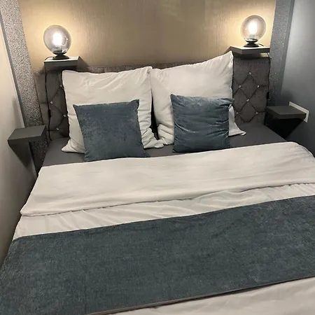 Apartamento Juna Mit Tg Stellplatz